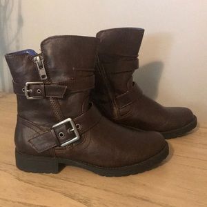 Size 7 brown boots- New without tags! Never worn!